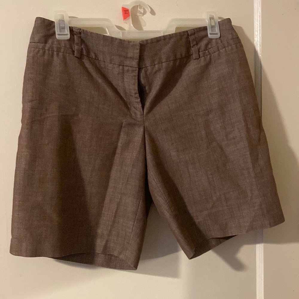 Woman’s business style dress shorts